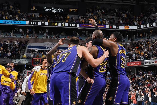 开云移动端-末节10分+压哨绝杀！40岁詹皇救赎创神迹：比肩科比